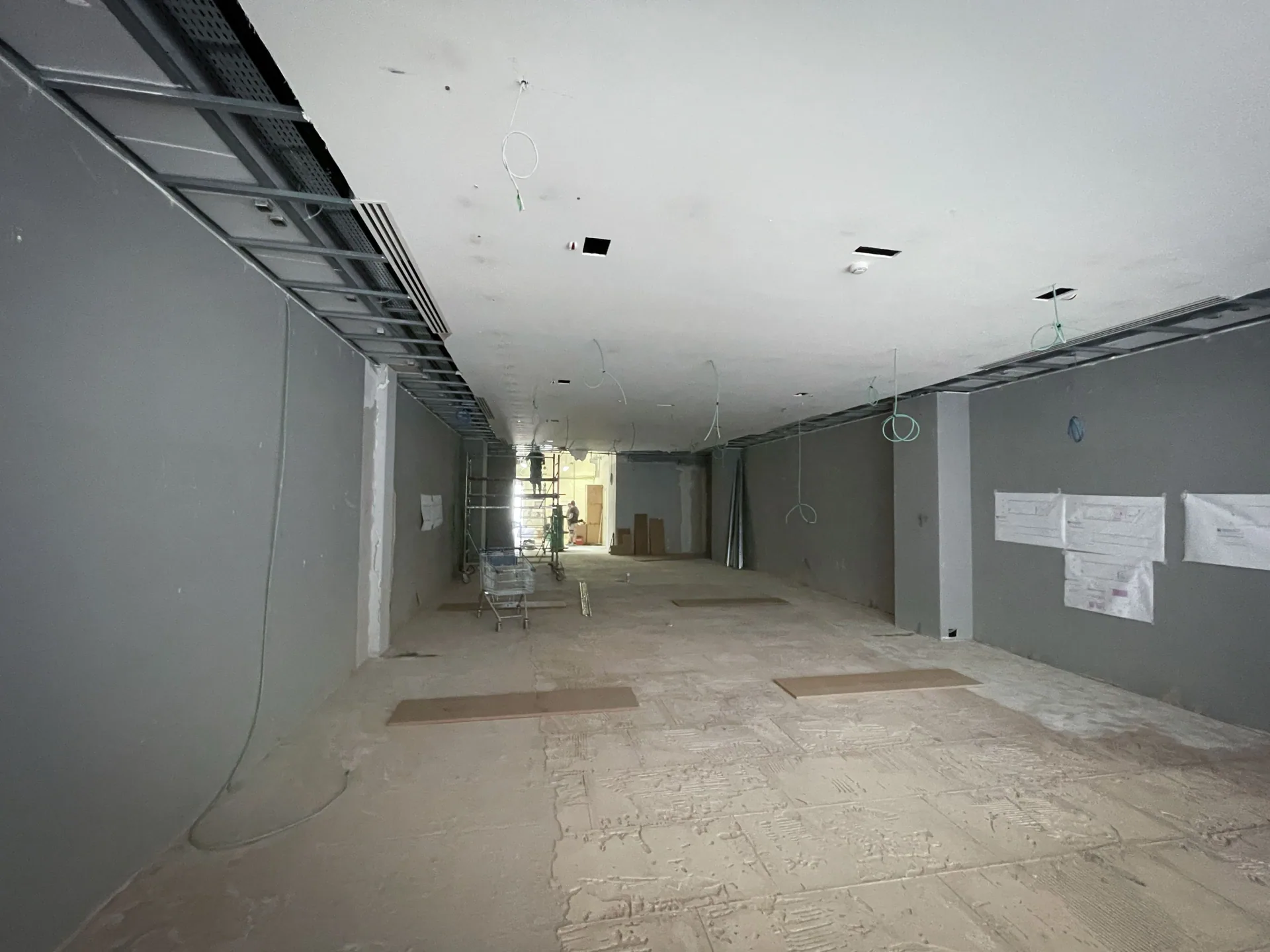 Portfolio di direzione lavori – Lanvin, locale grezzo 1