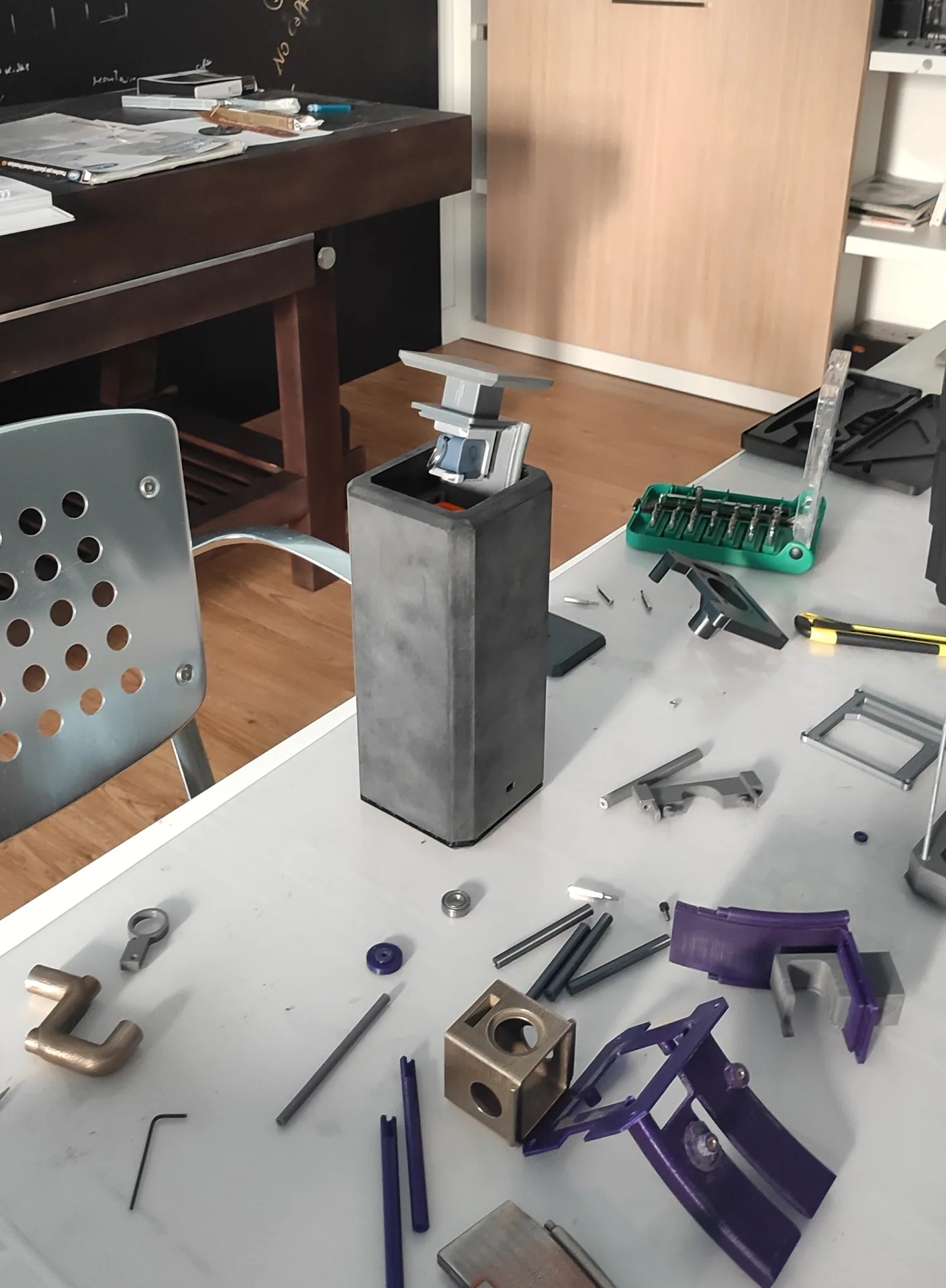 Prototipazione & ingegnerizzazione – colori, materiali, finiture e assemblaggio 1